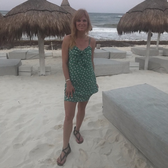 Meet your Posher ^ Steph - Picture 6 of 8